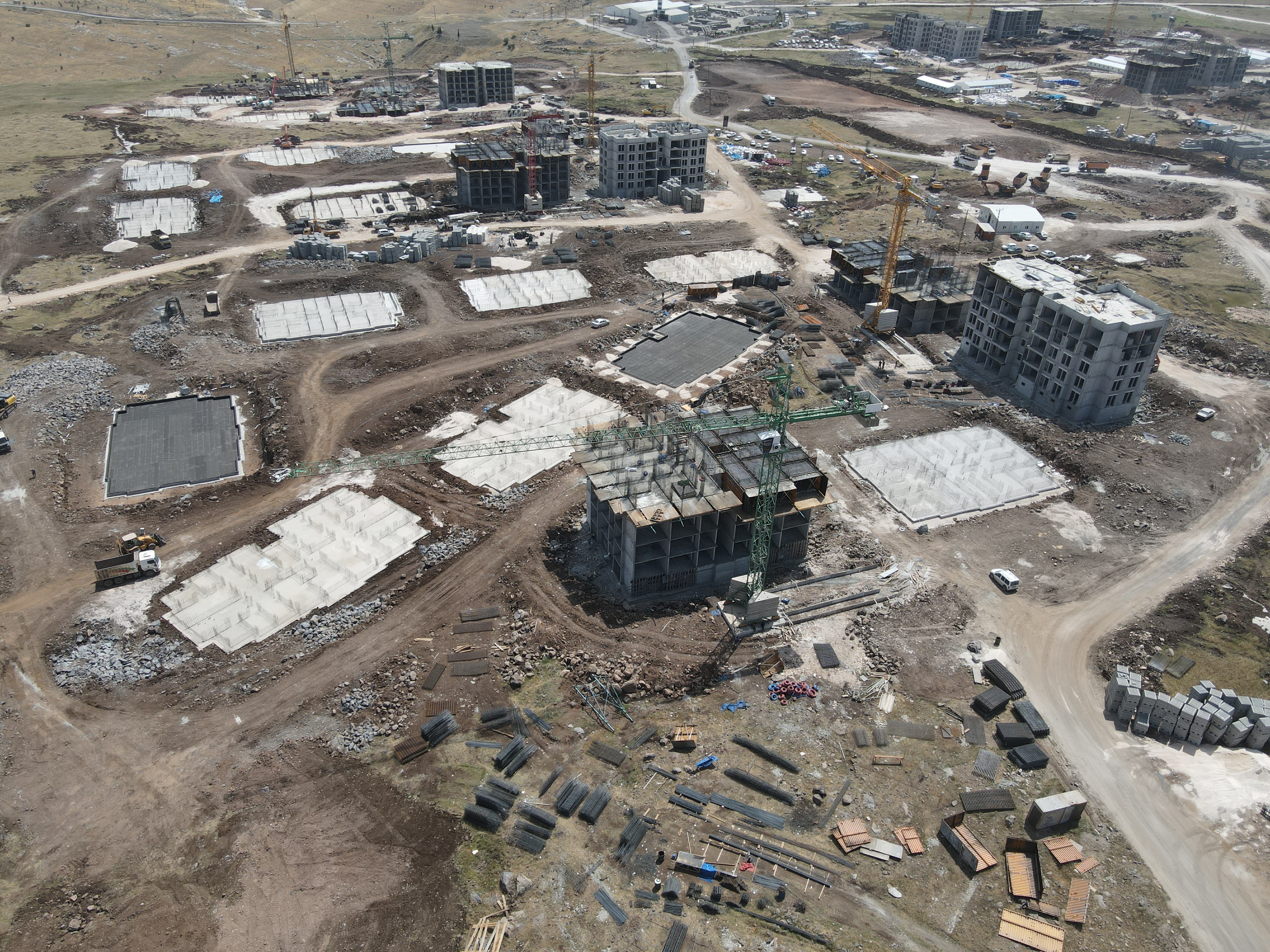 The Construction of Earthquake Housing in Sanlıurfa Province